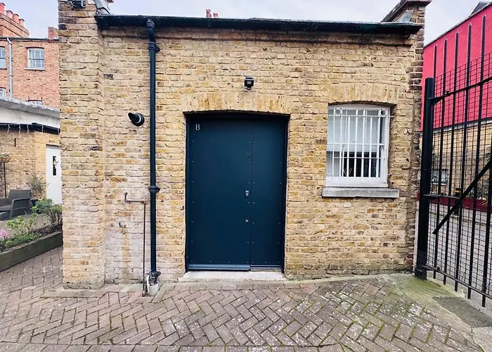Stylish & Cosy 2 Bedrooms Mews