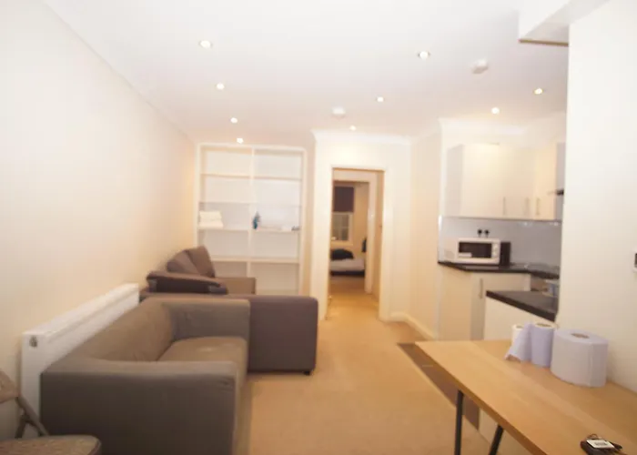 Evergreen Aparments, Flat 6 London