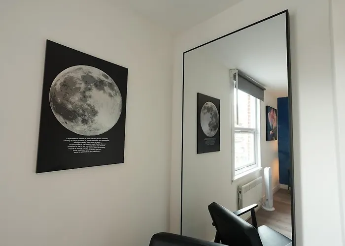 Cozy Urban Escape 2Br Near Greenwich & Deptford London