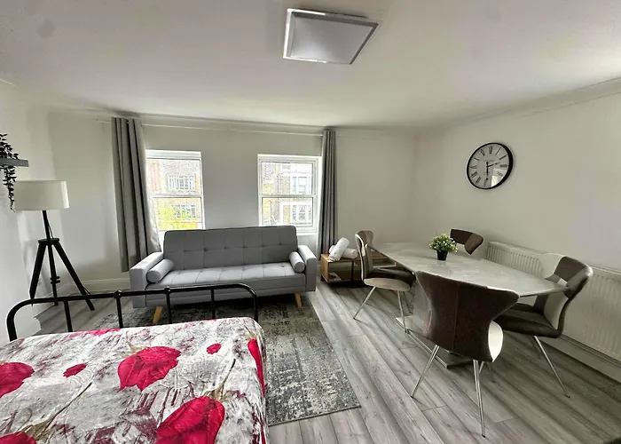 Studio Paris Double Room London