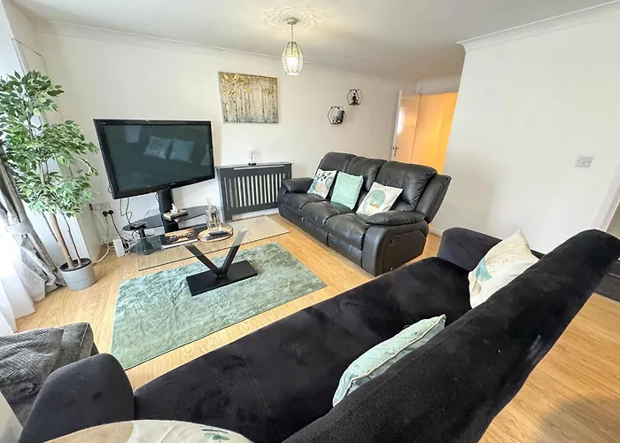 Spacious Beautiful London 2 Bedroom Apartment - 2 Bathrooms