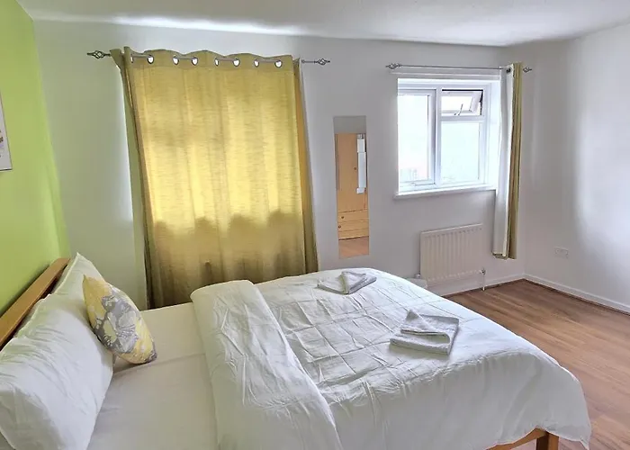 Property Near Aldgate London