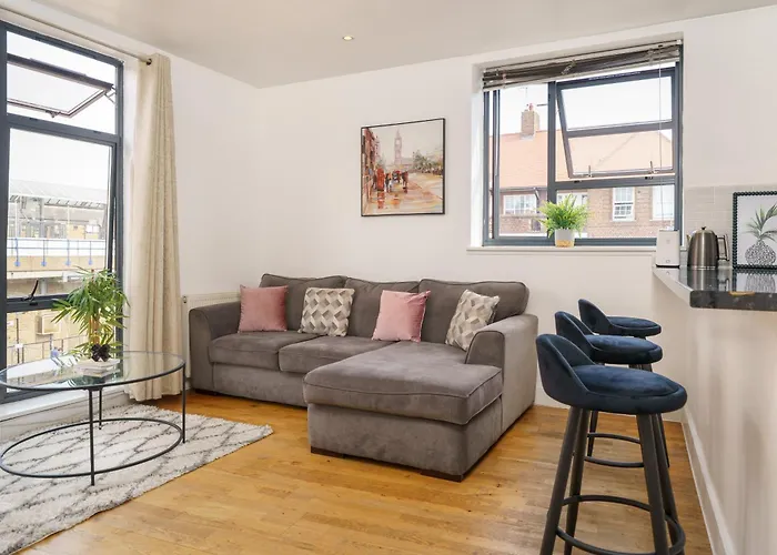 Bright & Modern 2-Bed In Vibrant East London