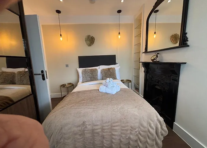 Luxury Double Bedroom En Suite