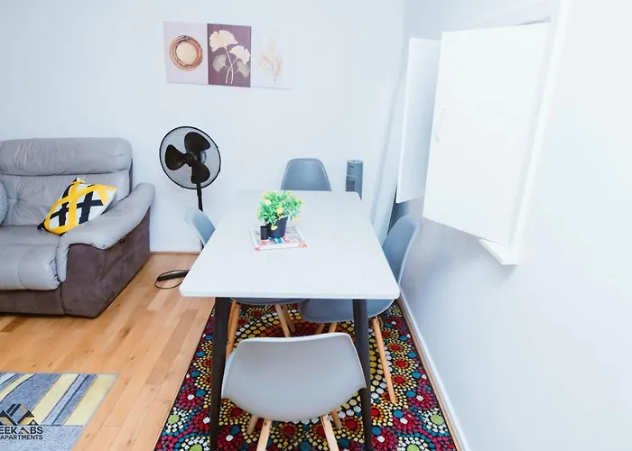 Modern 2 Bedroom Terrace