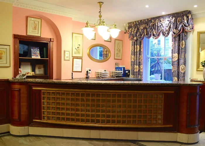 Pembridge Palace Hotel