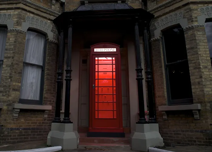 The Lodge Hotel - Putney Londra