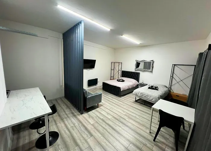 Luxury Spacious Flat In Central London, Super Central