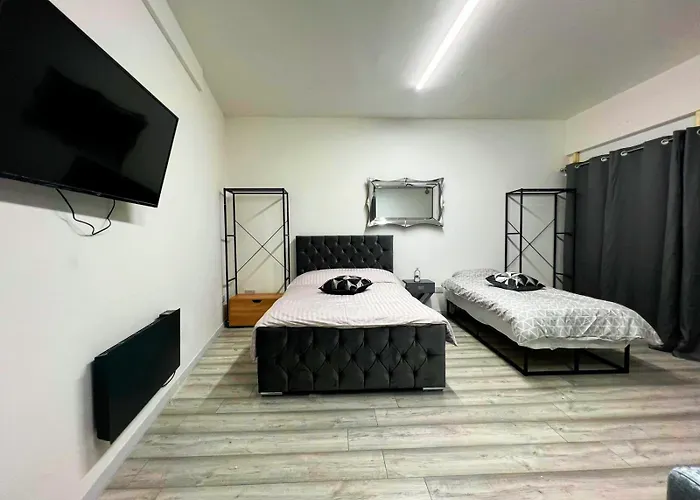 Luxury Spacious Flat In Central London, Super Central