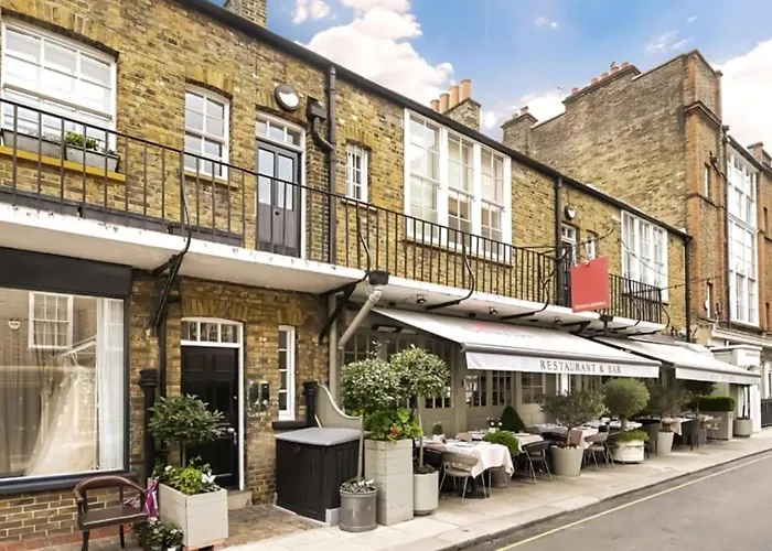 Elegant 2 Bedroom Apartment In Knightsbridge