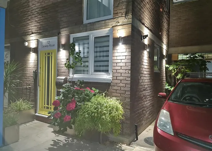 Beautiful 3 Bedroom House Stockwell Central London