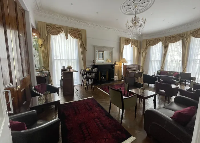 Hotel Ravna Gora Londra