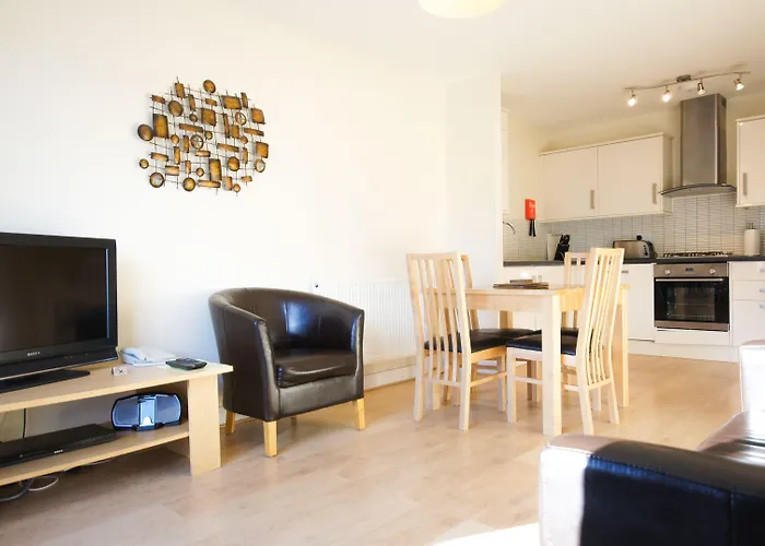 Crompton Court Apartments London