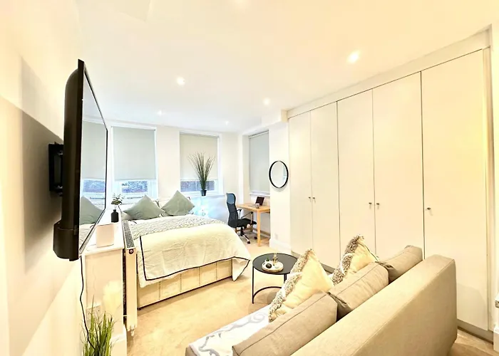Luxury Family Apartment In London