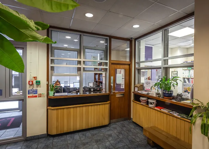 Lse Carr-Saunders Hall Londyn