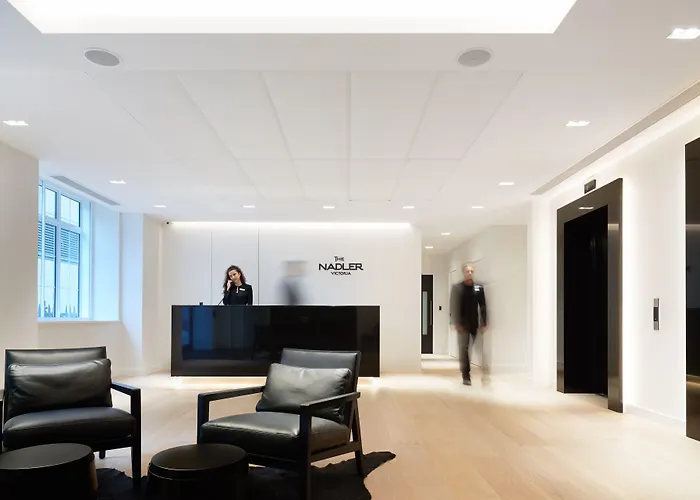 Hotel The Resident Victoria London