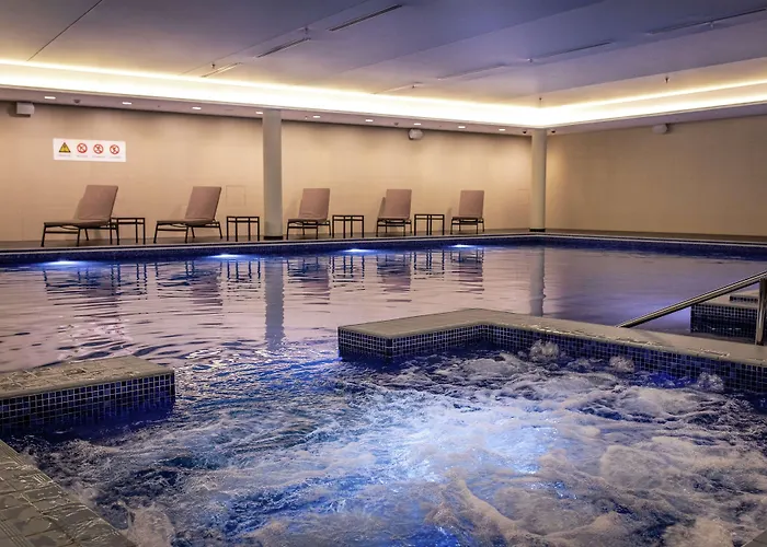 Lincoln Plaza , Curio Collection By Hilton