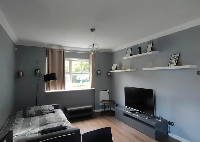 Free Parking 4 Beds Flat 15 Min Train To Victoria London Bridge St Paul Cathedral