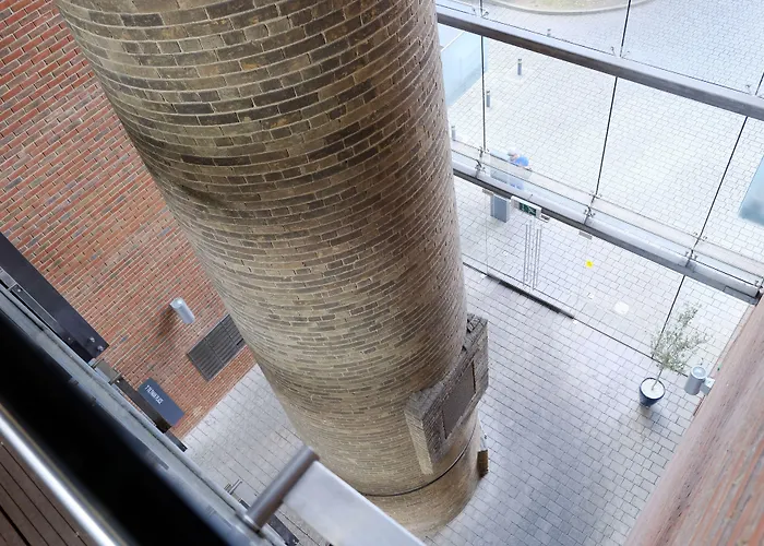 Luxury 2-Bed Flat Parking Near Tube And Emirates