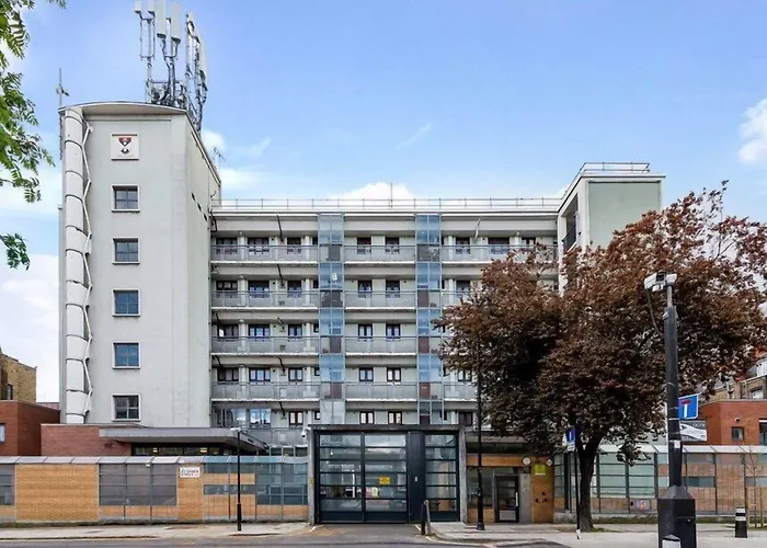 4 Bed Flat - Sleeps 12 - Pets - Wifi