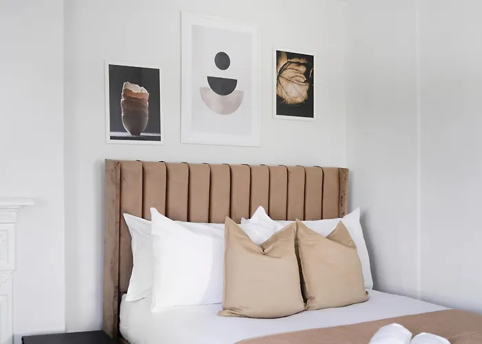 Premium Luxe Spacious 3 Bedroom West London Perfect For Families And Conctrators