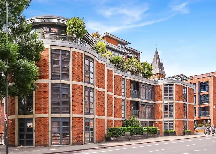 Central London Flat Ideal For Shopping And Big Ben