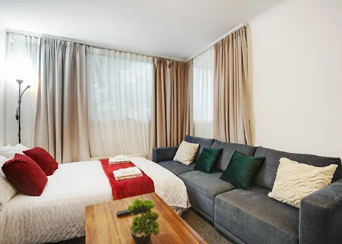 Central London 2-Bed Flat - 6Min To Victoria Station