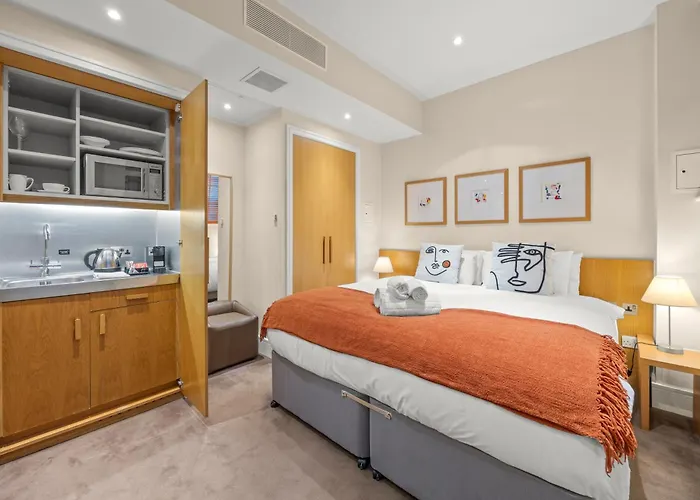 Kula London - Kensington Apartment