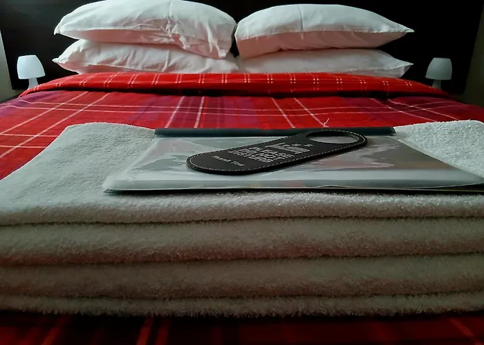 Bright King Room In Chiswick West London Near Tube