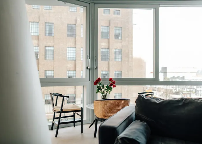 Luxury 3 Bed 3 Bath Apartment In Central London