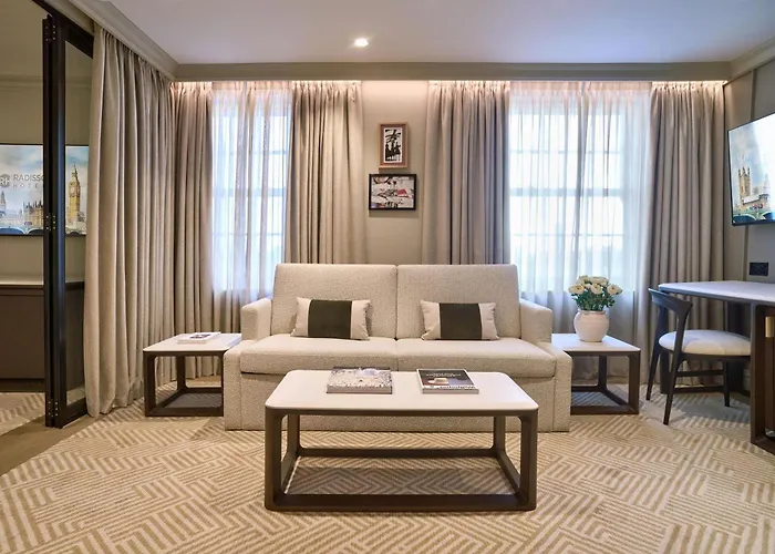 Radisson Blu Hotel, London Bond Street
