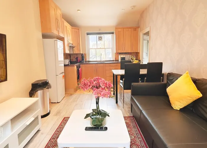 Flat 2, 6 Tauton Mews In Marylebone