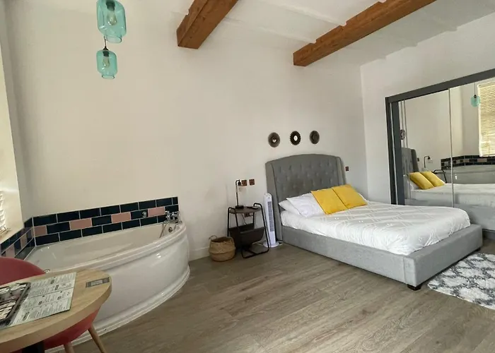 Angel Townhouse Hotel London