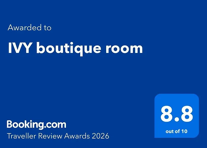 Ivy Boutique Room