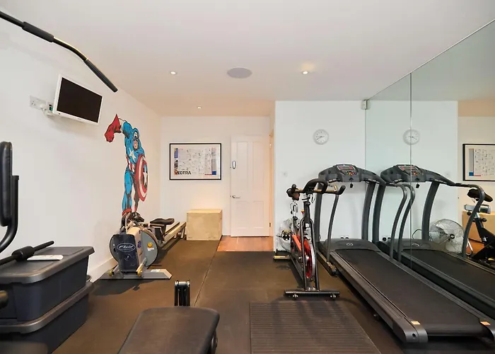 The Clapham Crib Villa London