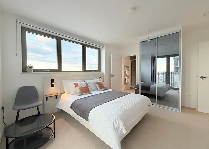Riverside Rooms And Apartments