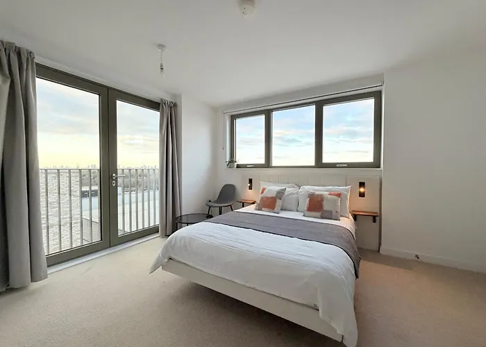 Riverside Rooms And Apartments