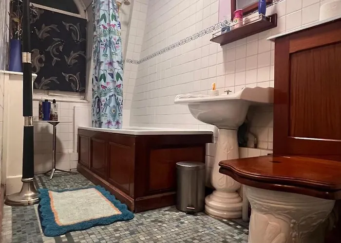 Ideal Location Central London Gem Former Monastery Double Room In Mayfair