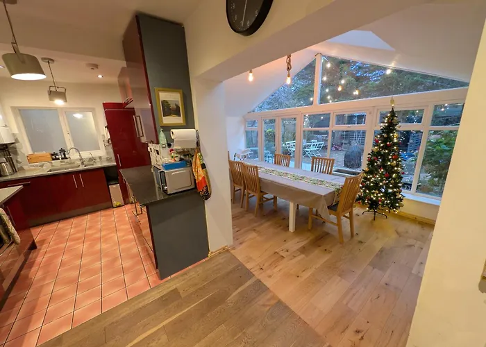 4Bedrooms House Sleeps14 Garden&Parking Ably Stays London