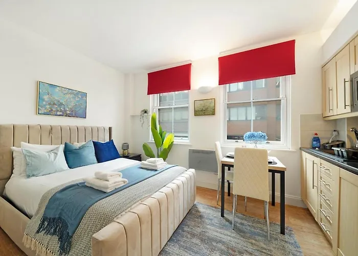 Cozy Studio In The Heart Of The City Of
