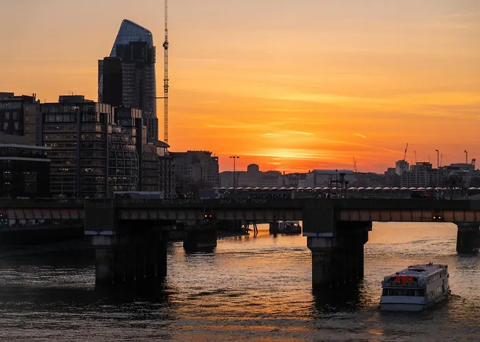 Modern In Central London By River Thames