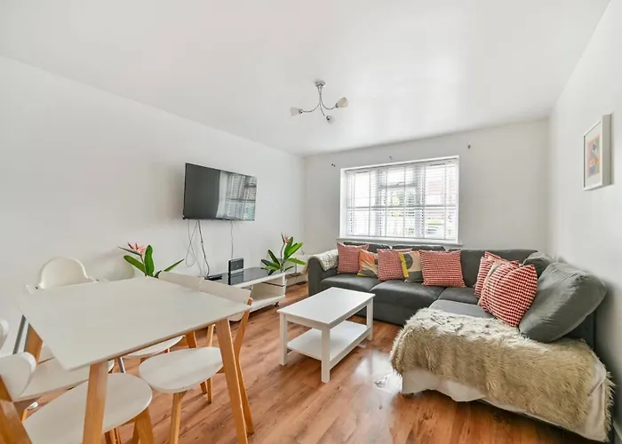 Serene 2 Bedroom Flat Free Off-Street Parking 1 Elwb Van Close To Tube
