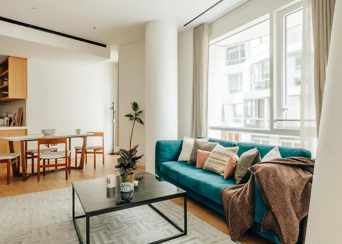 Luxury Modern 2Bed-2Bath Apartment