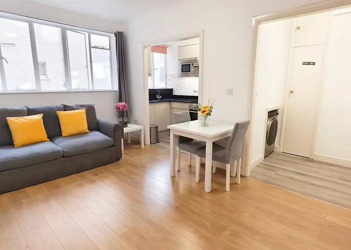 Neptune Flat 9 At Marble Arch