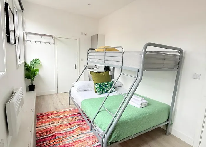 10 Minutes To Camdem Town Suites