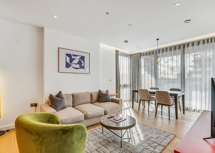 Remarkable London Gem