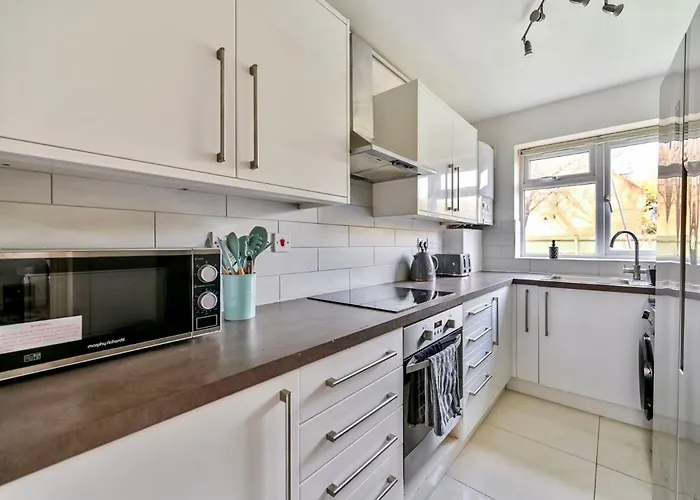 Serene 2 Bedroom Flat Free Off-Street Parking 1 Elwb Van Close To Tube