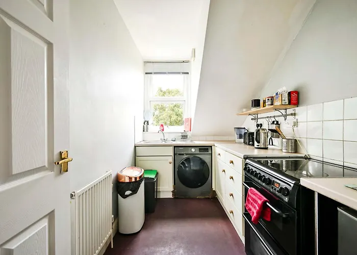 Lovely 3 Bed For Families, Contractors, Relocation