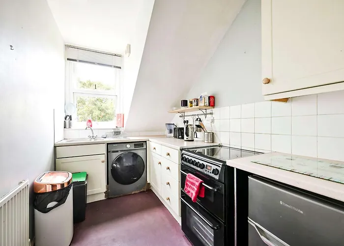 Lovely 3 Bed For Families, Contractors, Relocation