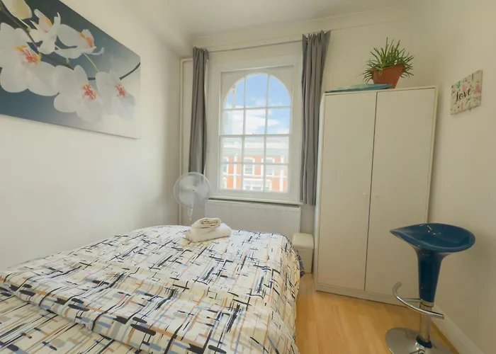 Stylish s - Steps From Hyde Park & Paddington Station